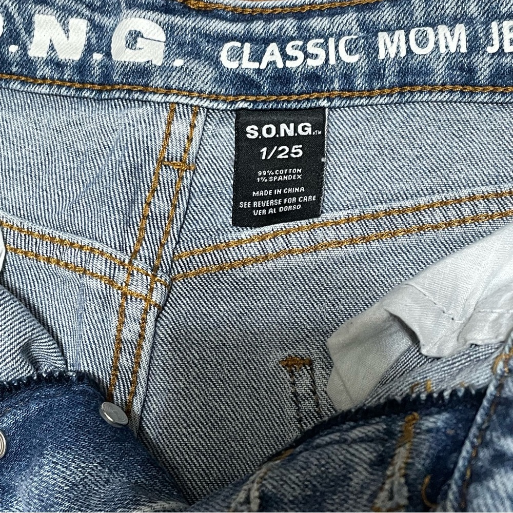 blue distressed denim mom jeans - Picture 2 of 3